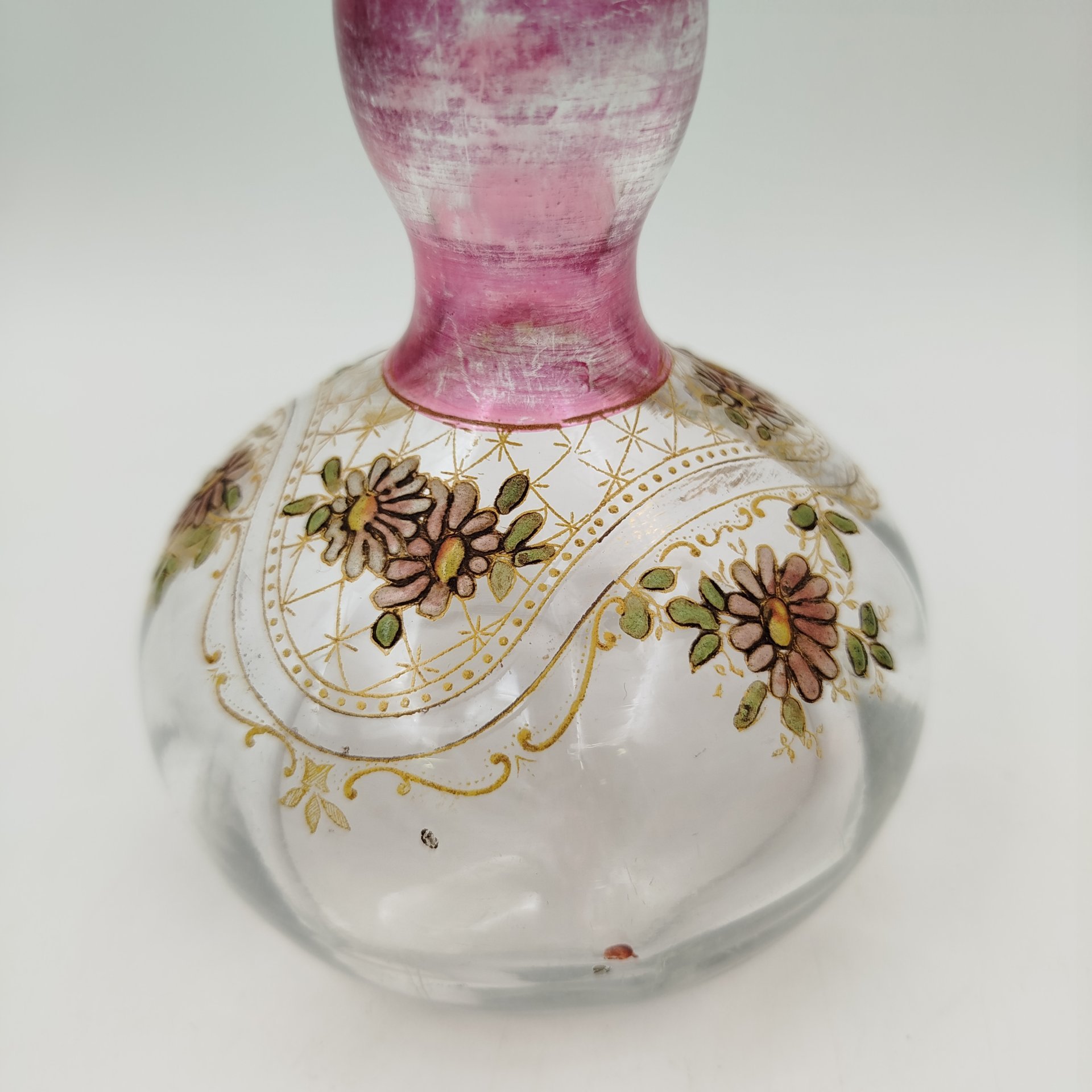 Штоф с цветочным декором, стекло, эмаль, роспись, Западная Европа, 1920-1950 гг.