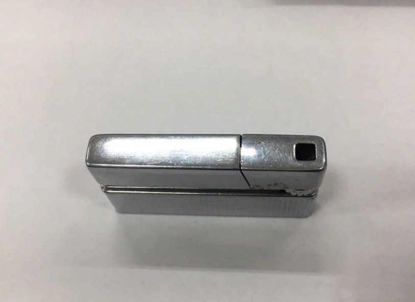 Зажигалка газовая