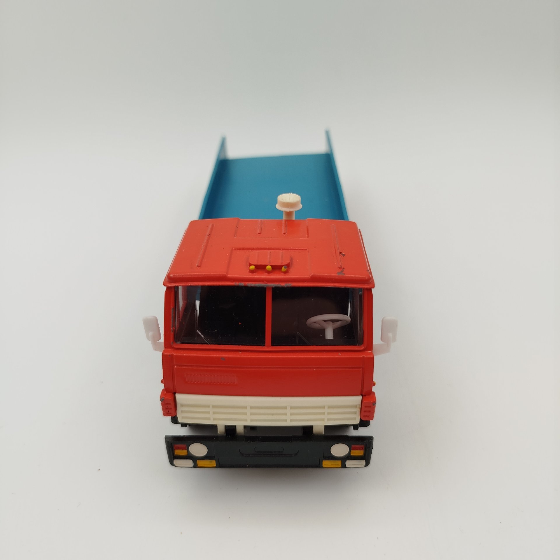 Модель автомобиля "Камаз-5320" (1:43), пластик, металл, СССР, 1970-1990 гг.