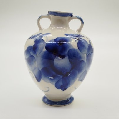 Вазочка с цветочным декором, фарфор, роспись, Речицкий фарфоровый завод (Гжель), СССР, 1970-1980 гг.