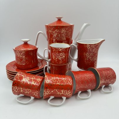 Сервиз кофейный на 6 персон (15 предметов) красного цвета
