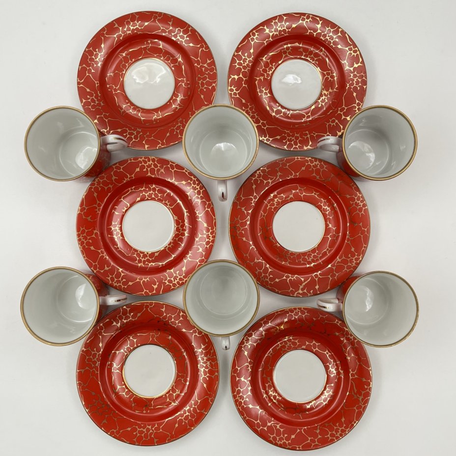 Сервиз кофейный на 6 персон (15 предметов) красного цвета