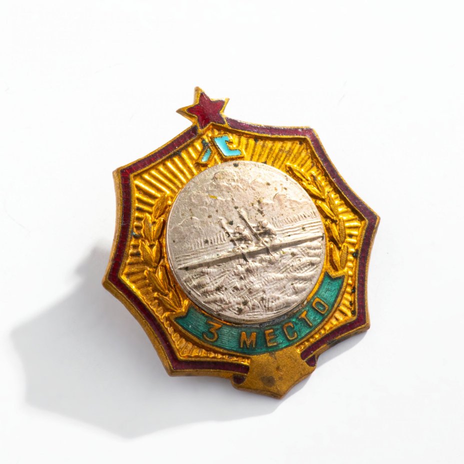 Наградной знак Первенства по гребле, 3 место. Горячая эмаль, позолота, СССР.