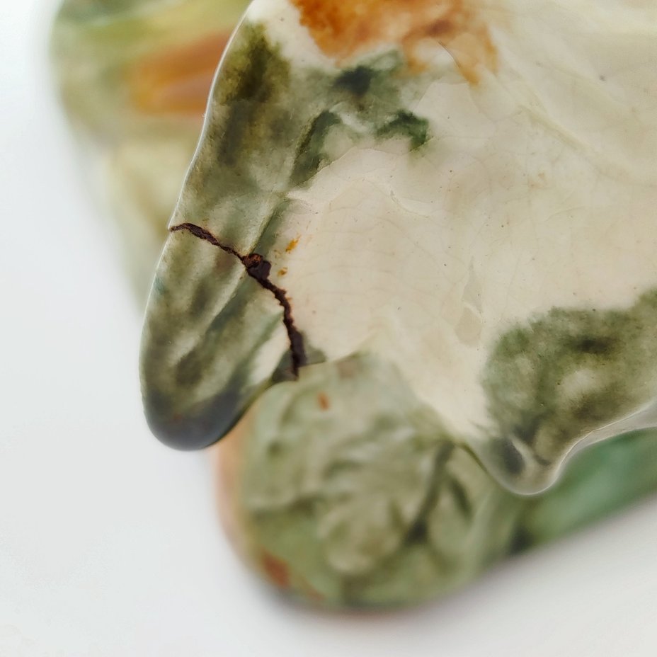 Статуэтка "Собака с дичью", фаянс, роспись, глазурь, Васильковский майоликовый завод, СССР, 1960-1980 гг.