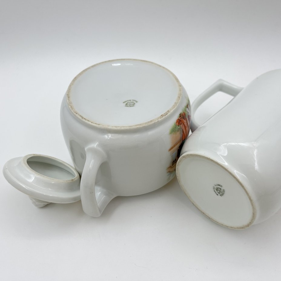 Сервиз чайно-кофейный с изображением девушек в саду на 6 персон (14 предметов), фарфор, деколь, Victoria, Чехословакия, 1918-1939 гг.