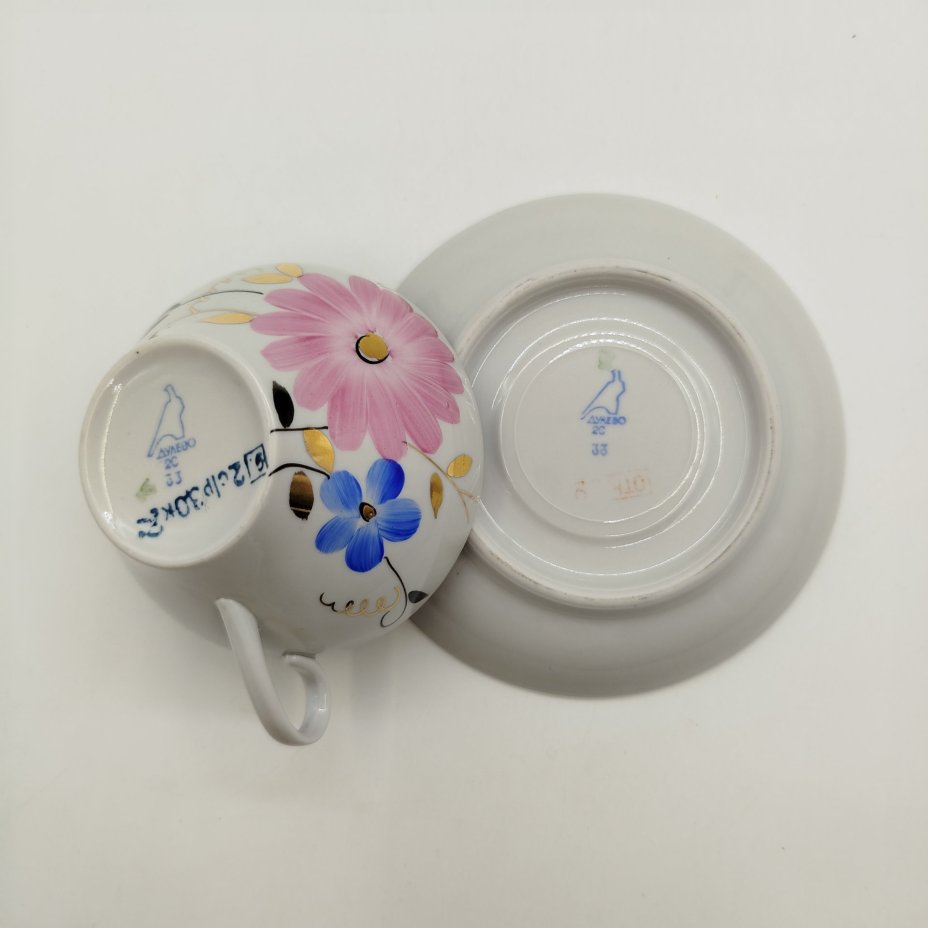 Чайная пара с цветочным декором, фарфор, роспись, золочение, Дулевский фарфоровый завод (Дулёво), СССР, 1968-1991 гг.