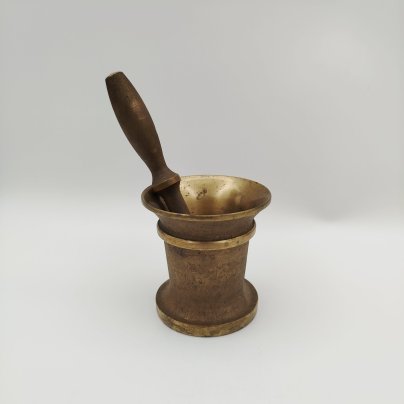Ступа с раструбом и поперечным пояском (в комплекте с пестиком), латунь, литье, фрезеровка, СССР, 1950-1970 гг.