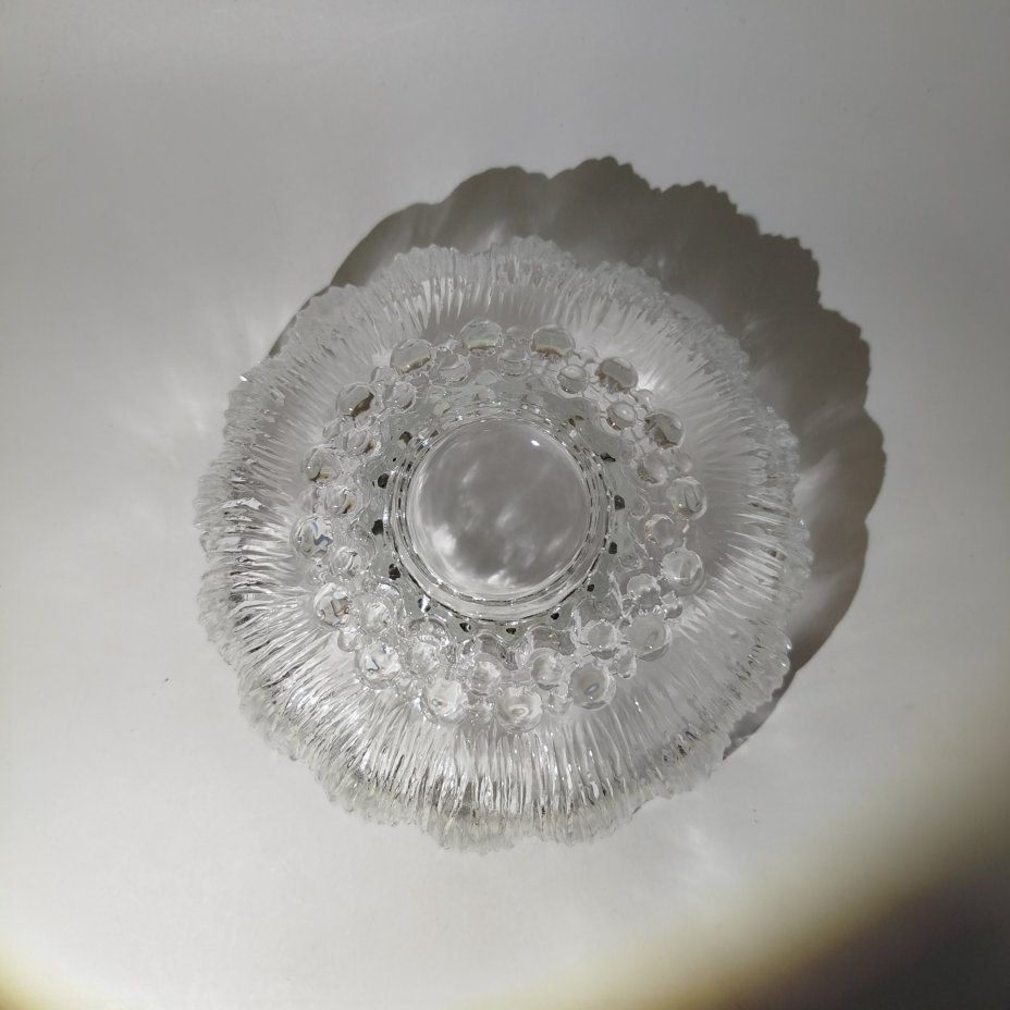 Конфетница с фестончатым декором