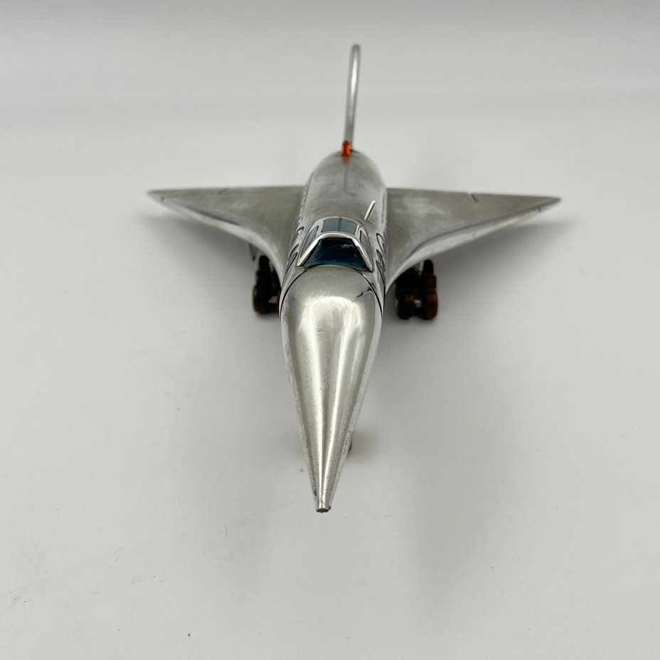 Модель самолёта Ту-144