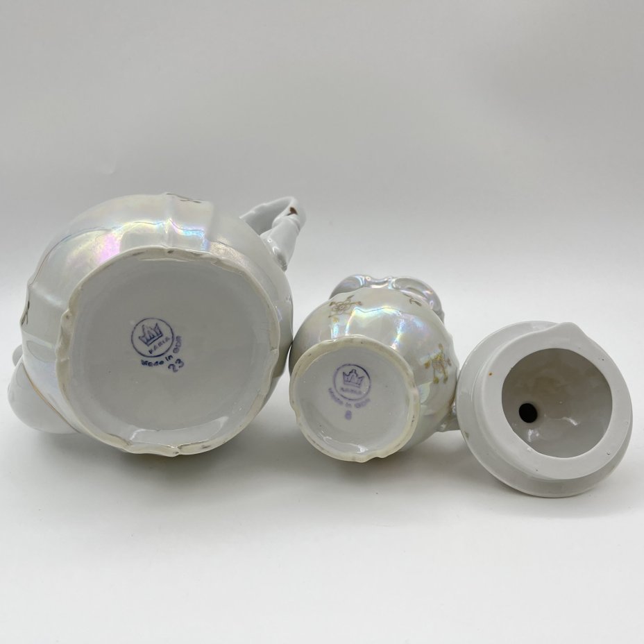 Сервировочный набор на одну персону (5 предметов), украшенный цветочным декором, фарфор, люстр, золочение, Kahla, ГДР, 1968-1987 гг.