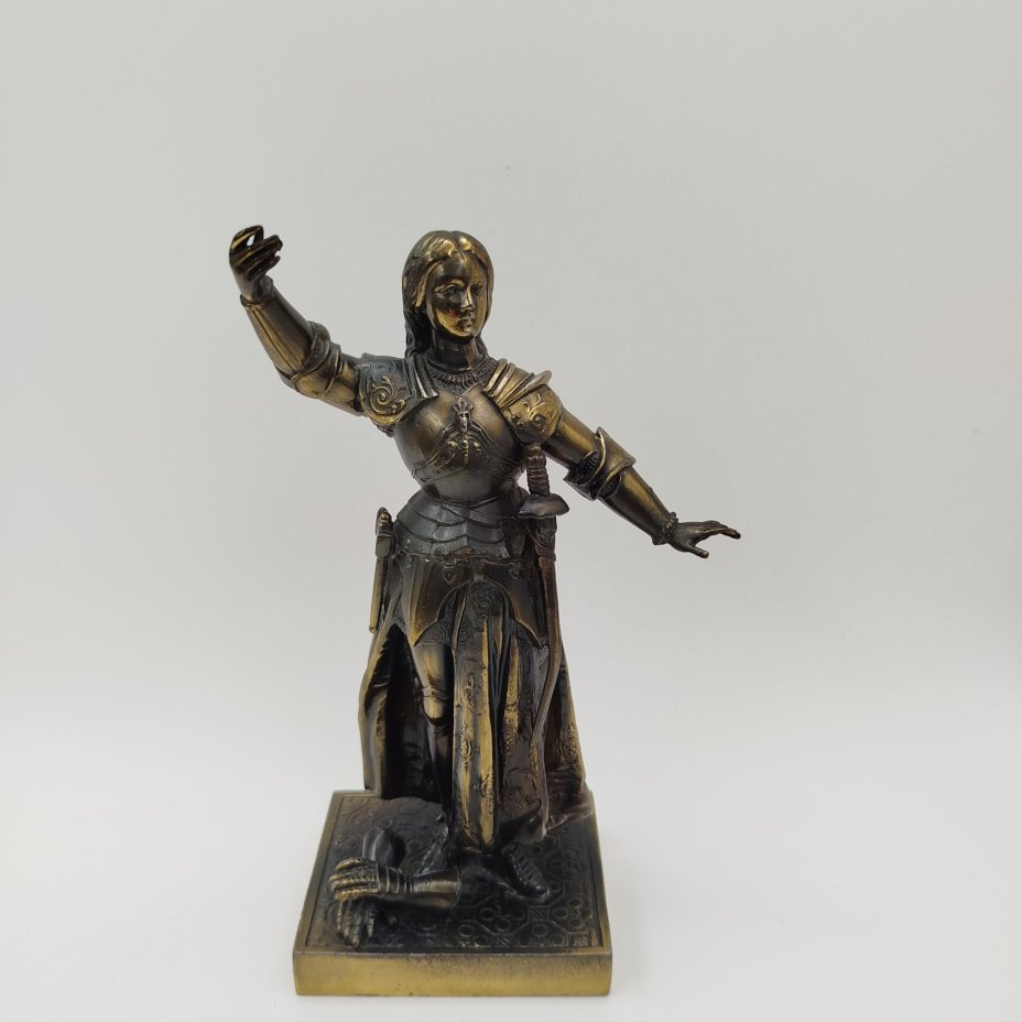 Статуэтка "Жанна д’Арк", металл, литье, формовка, Франция, 2010-2015 гг.