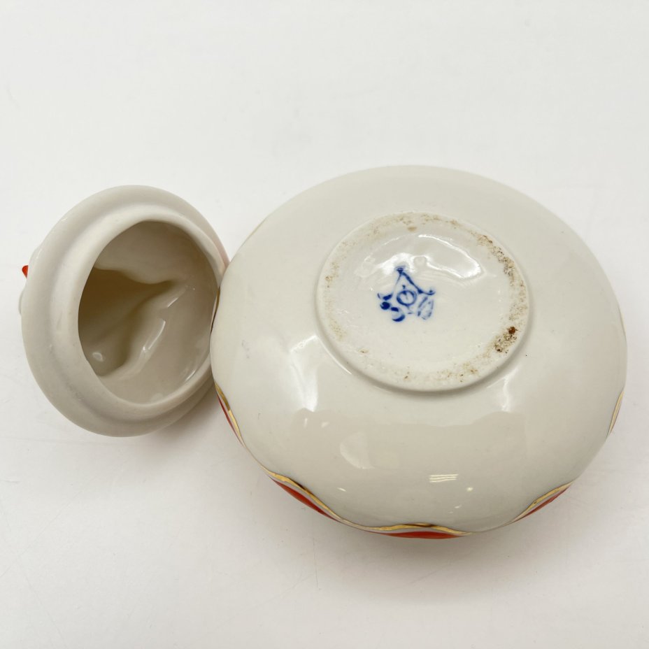 Шкатулка (пудреница) "Матрёшка", автор Л.Н. Сморгон