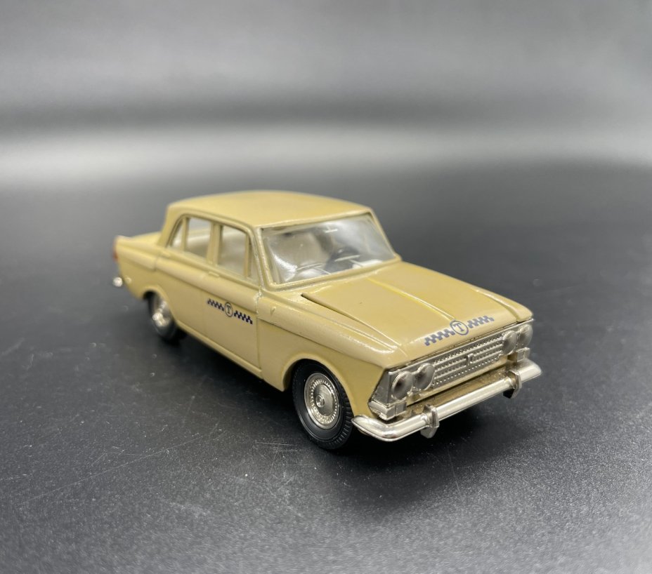 Модель автомобиля "Москвич 408"