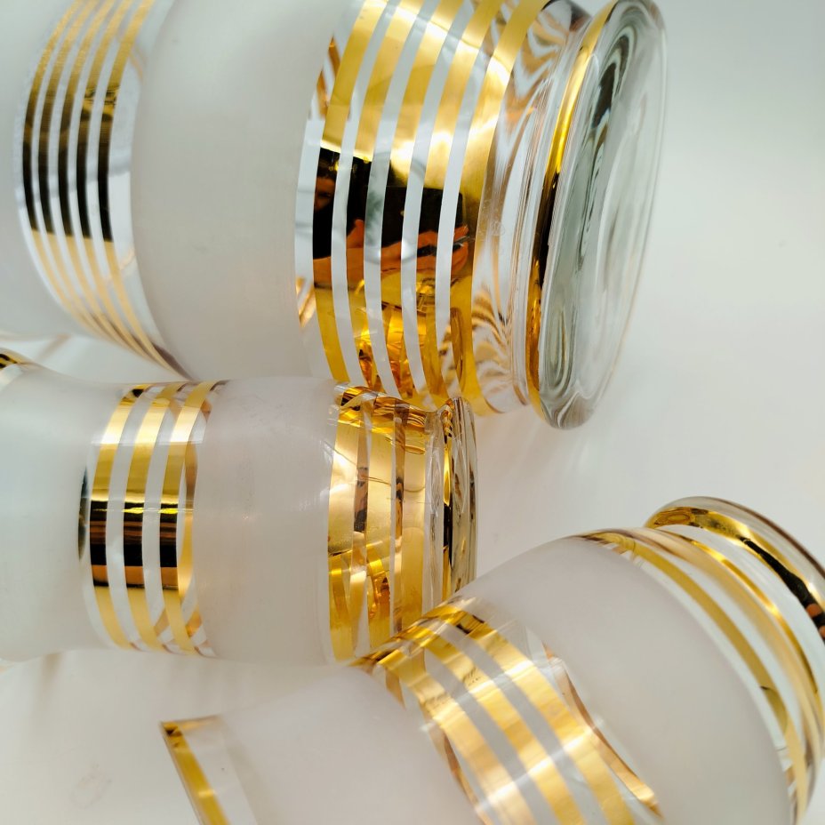 Набор для холодных напитков на 2 персоны (2 стакана и кувшин на подносе), стекло, золочение, СССР, 1970-1990 гг.