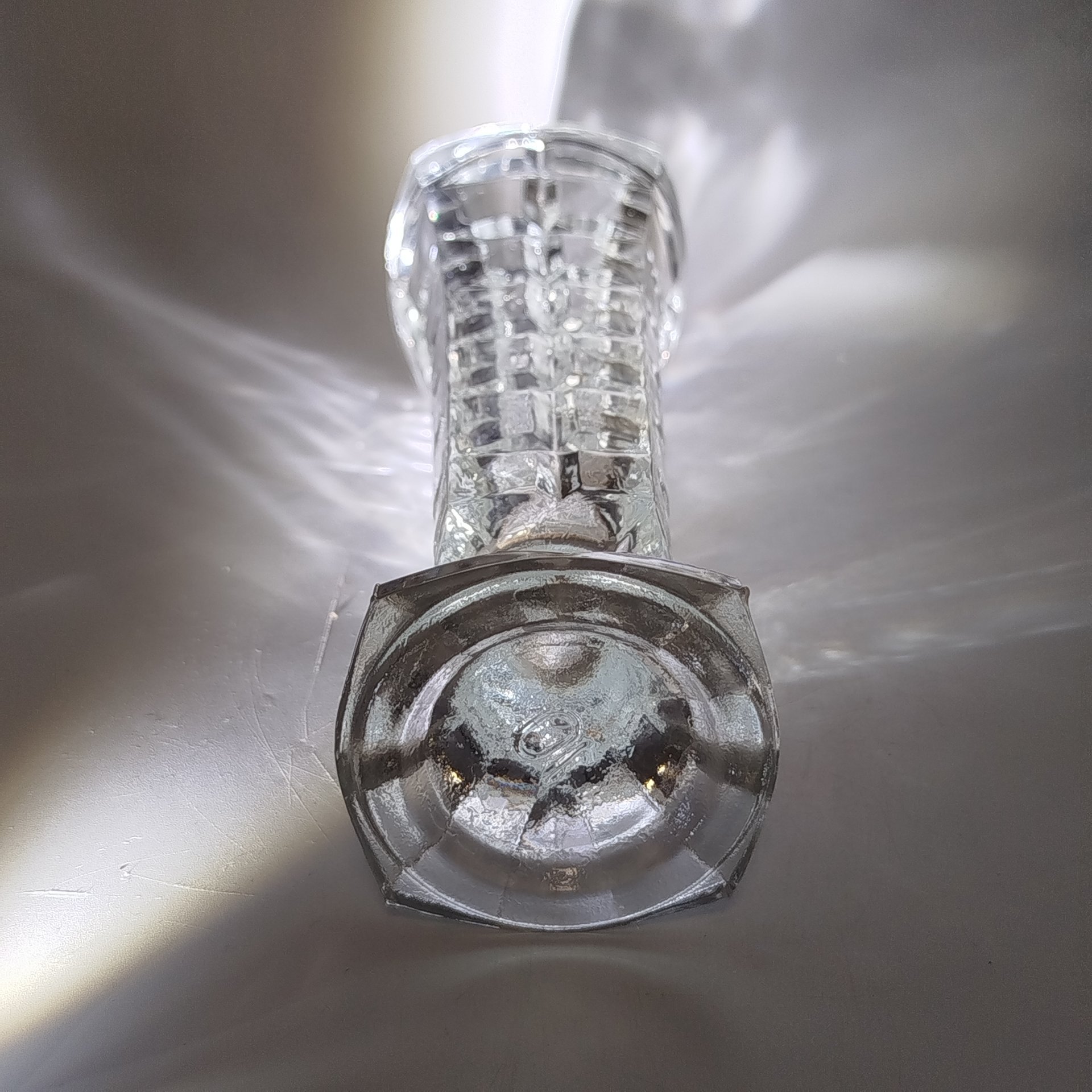 Ваза для небольшого букета с геометрическим декором, Cristal d'Arques, хрусталь, пресс, Франция, 1980-2000 гг.