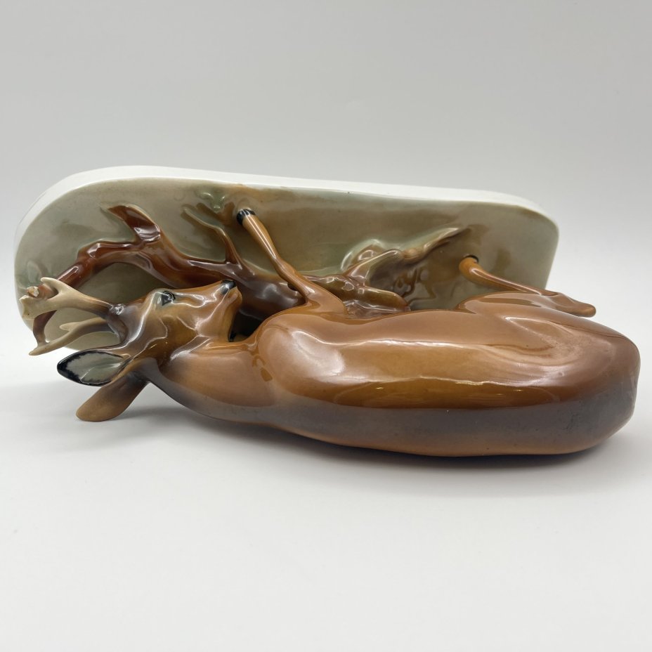 Статуэтка "Олень"