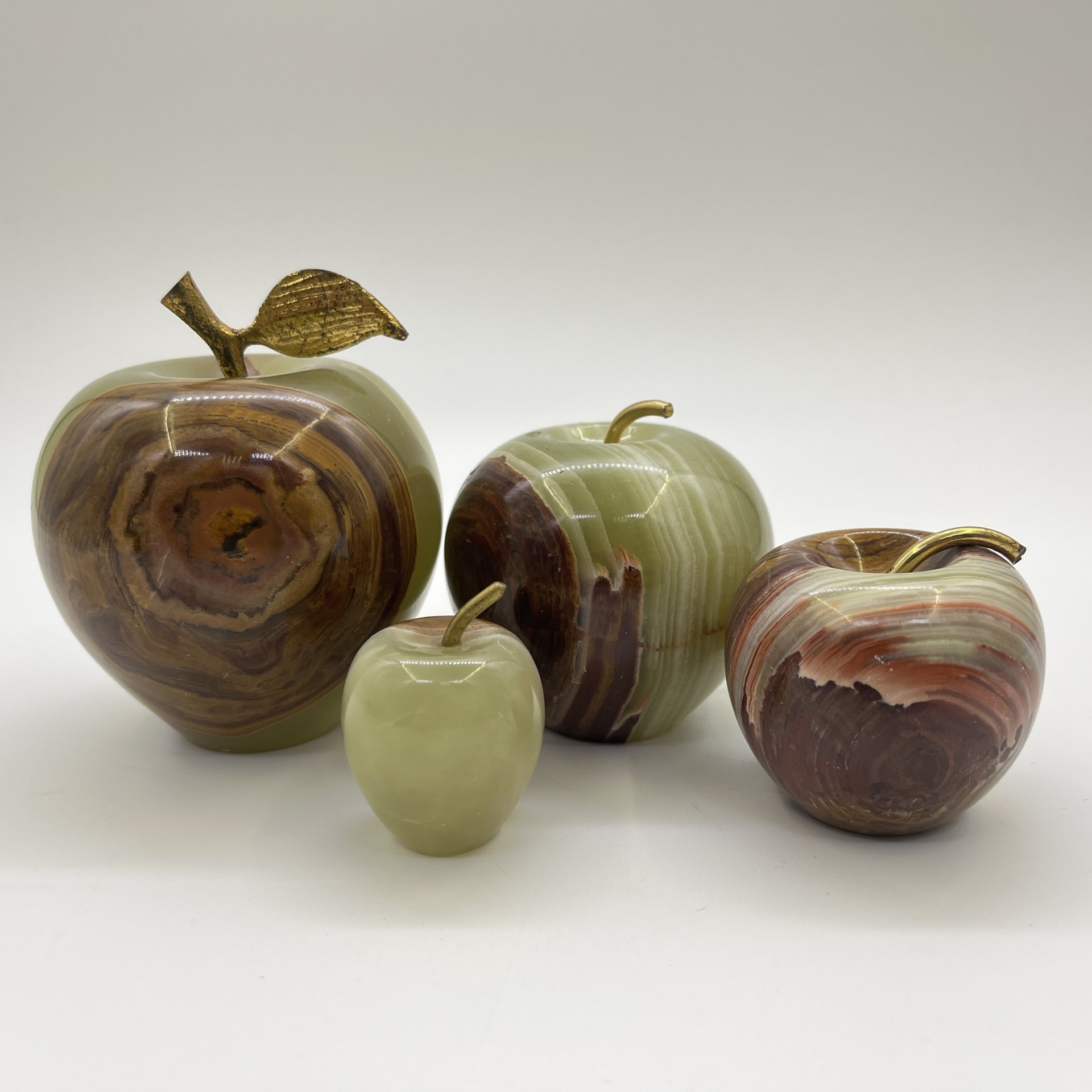 Набор из 4-х статуэток "Яблоки", оникс, металл, Азия, 2000-2010 гг.