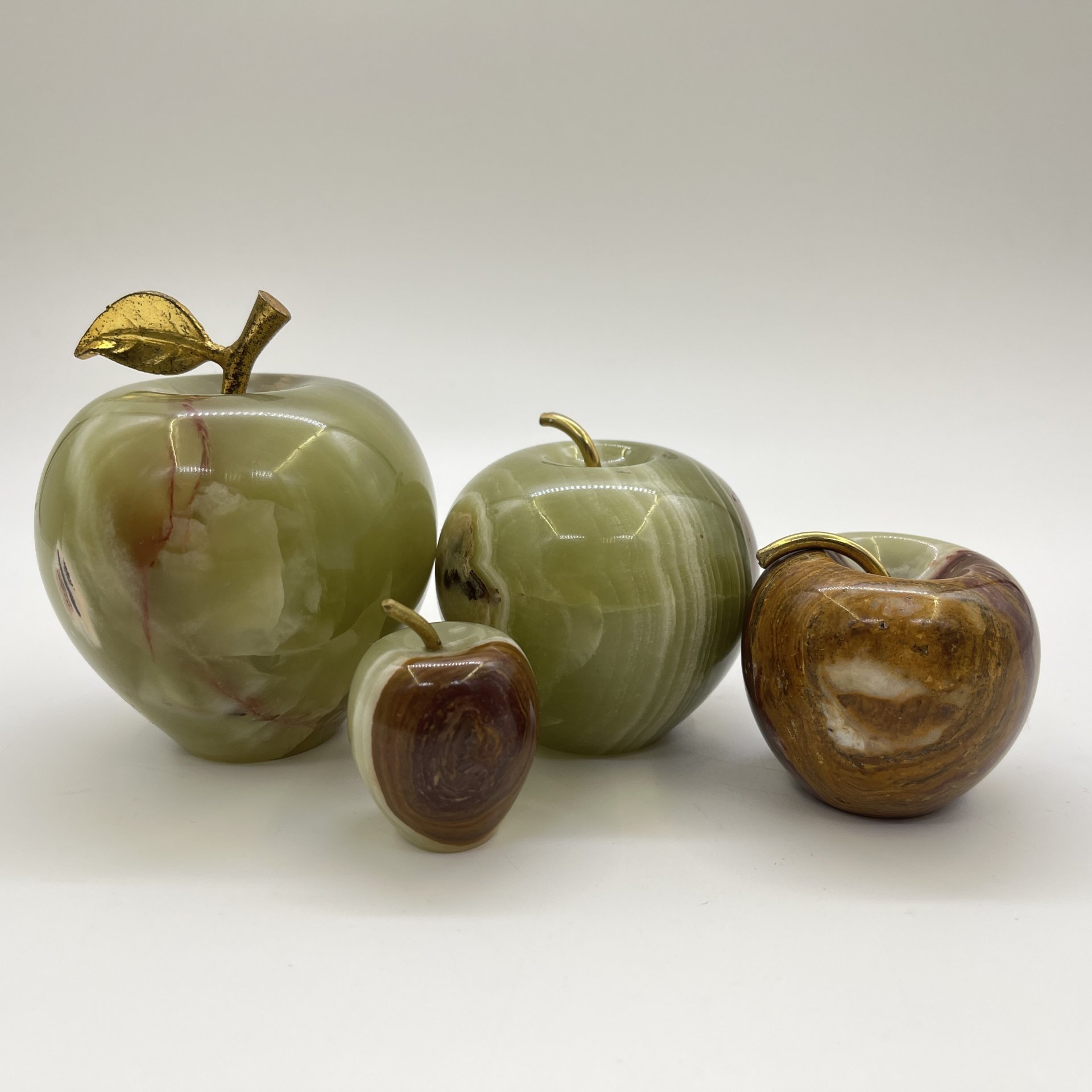 Набор из 4-х статуэток "Яблоки", оникс, металл, Азия, 2000-2010 гг.