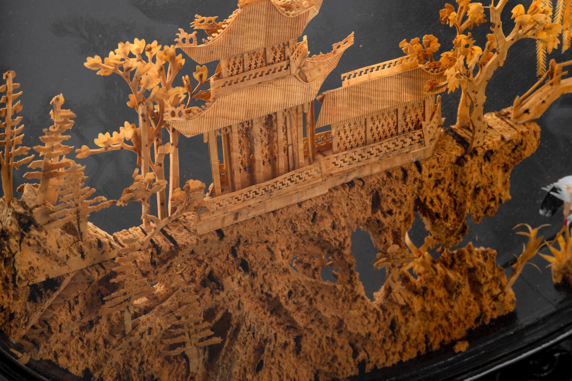 Панно декоративное (диорама)  с изображением пагоды и пейзажа, пробковое дерево, текстиль, картон, дерево, стекло, Китай, 1950-1980 гг.