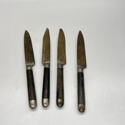 Набор из 4 фруктовых ножей с деревянными рукоятями, латунь, серебрение, дерево, Германия, 1910-1930 гг.