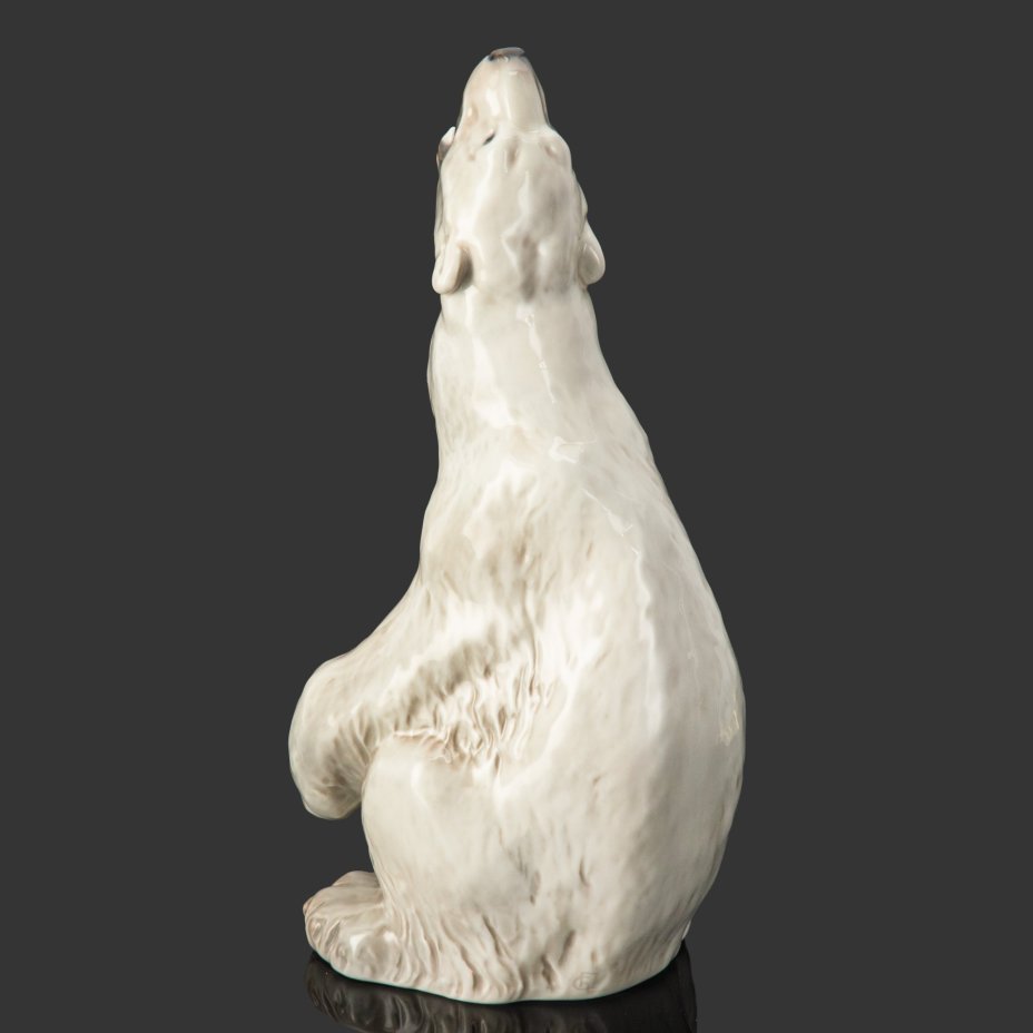 Статуэтка "Ревущий белый медведь", скульптор C.F. Liisberg (К.Ф. Лиисберг), фарфор, роспись, Royal Copenhagen, Дания, 1964 г.