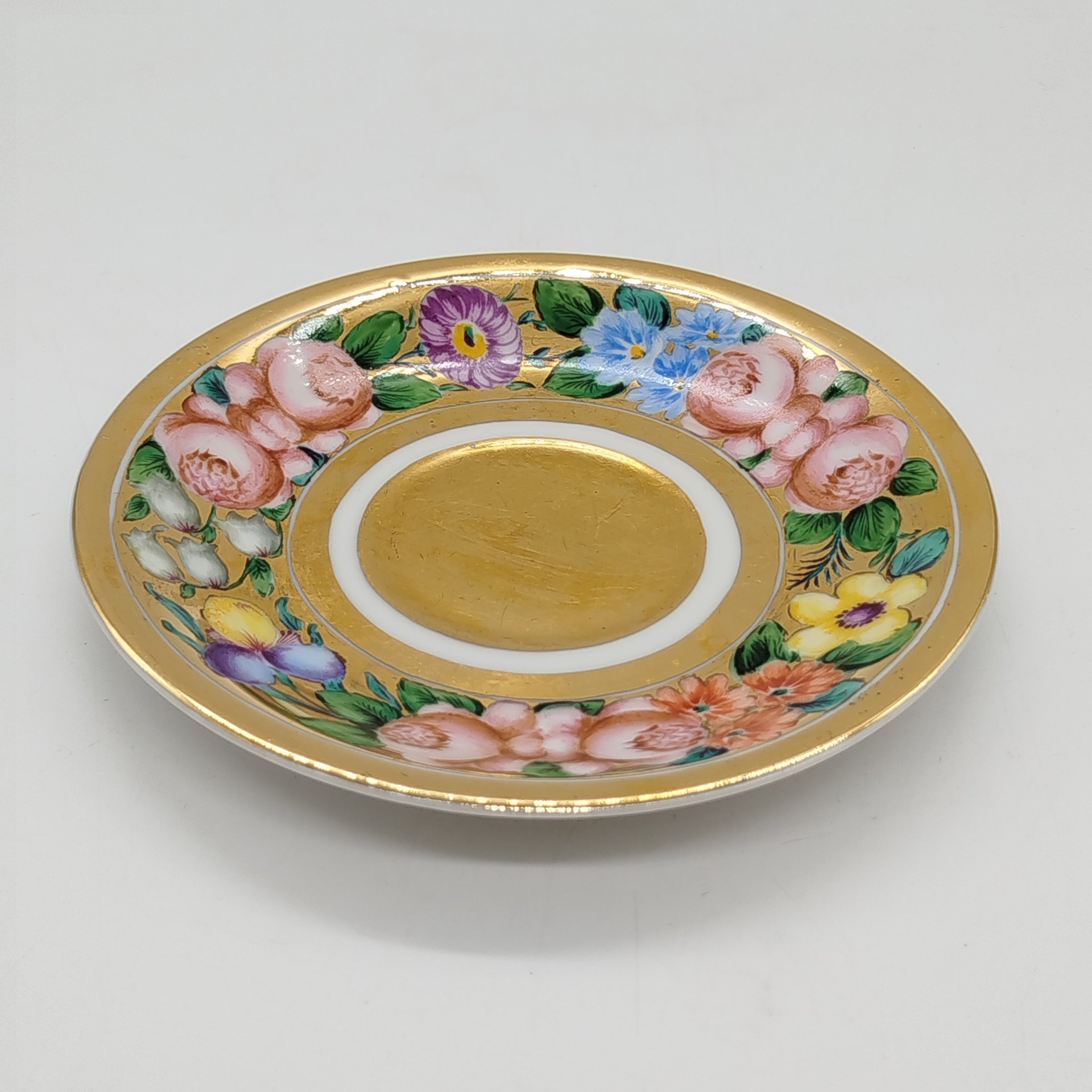 Блюдце, украшенное цветочным декором, Vignaud brothers Limoges