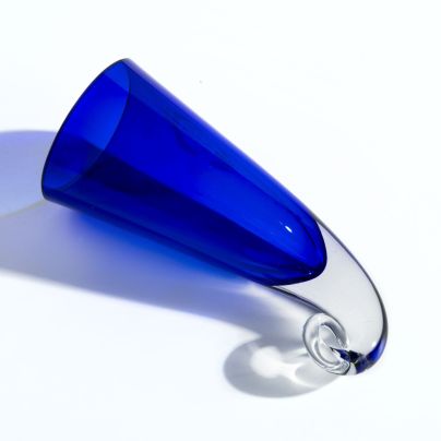 Кубок для вина "Рог изобилия" в честь 65 летия ВЧК-КГБ, выполненный в гутной технике