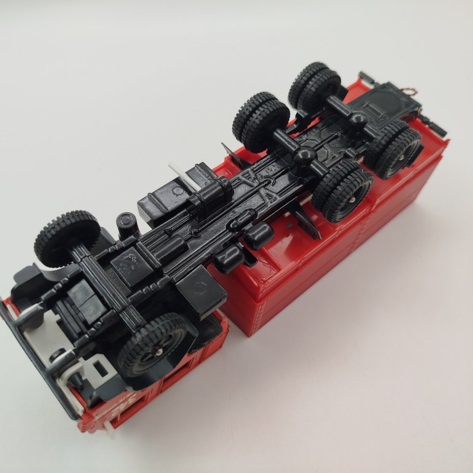 Модель пожарного автомобиля "КАМАЗ 5320" (Авторская), металл, пластик, СССР, 1980-1990 гг.