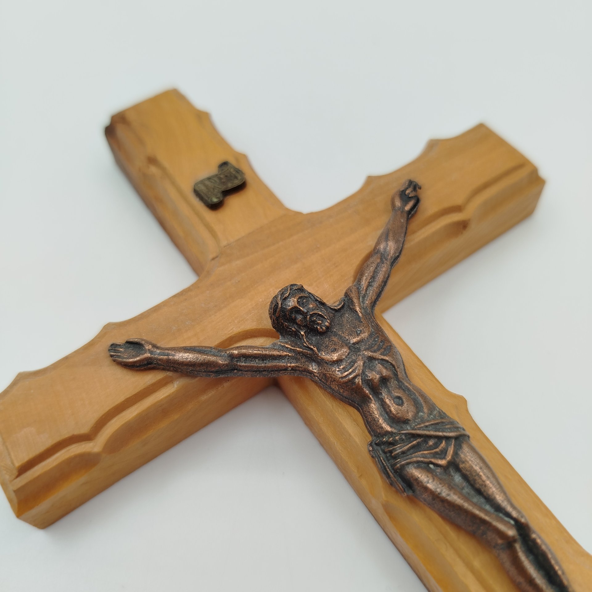 Крест настенный, католический  "Распятие Христово"