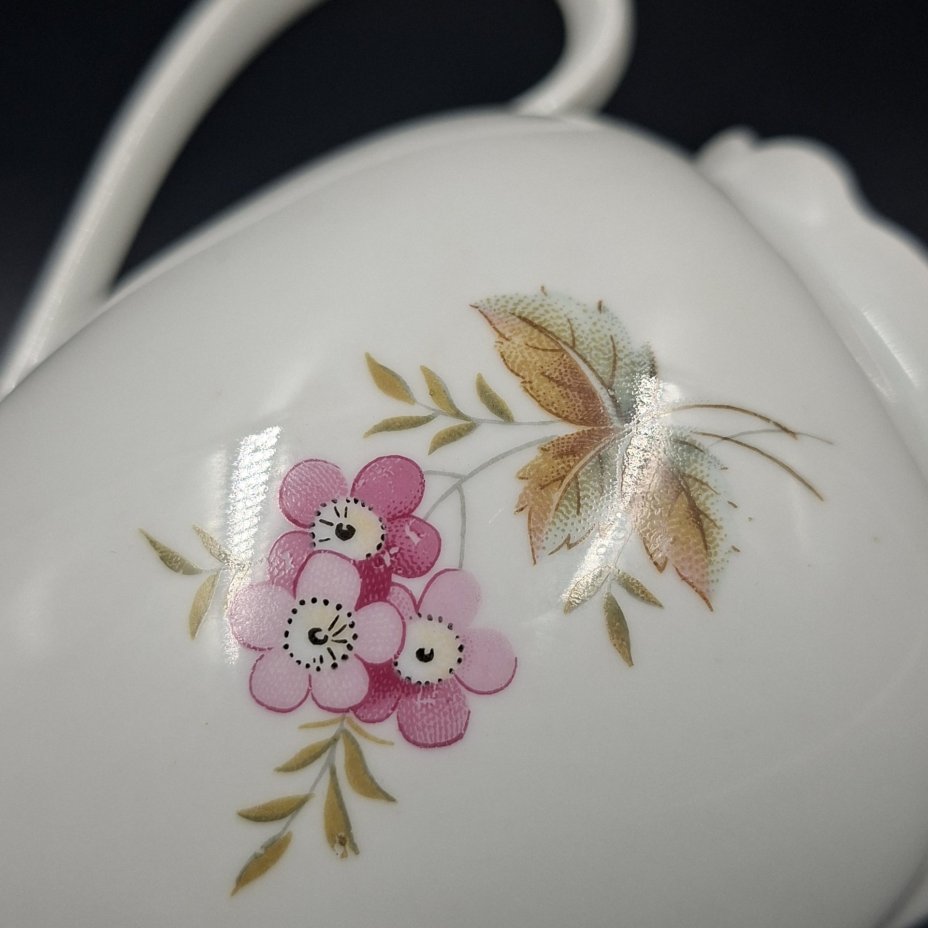 Молочник с нежным цветочным декором, фарфор, деколь, золочение, Kahla-Könitz, Германия, 1954-1962 гг.