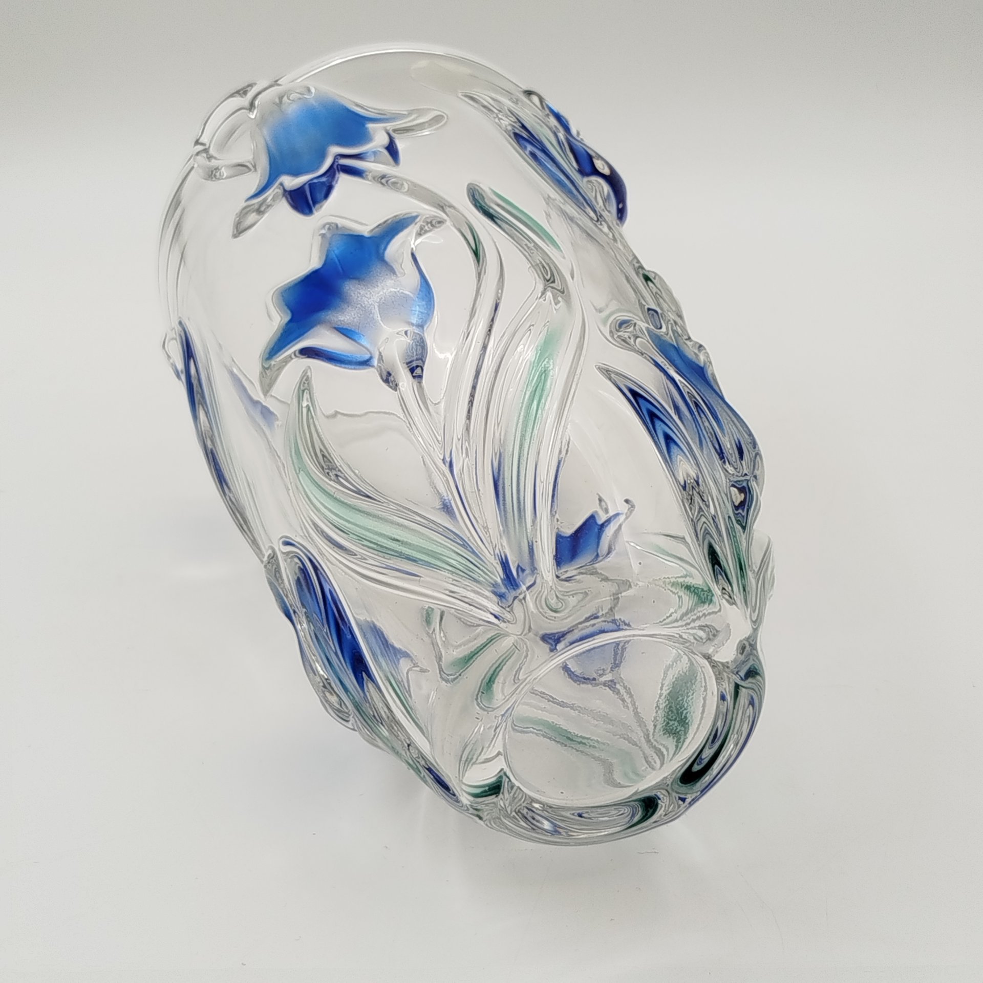 Ваза, украшенная изображением колокольчиков, Walter Glas, стекло, Германия, 1990-2010 гг.