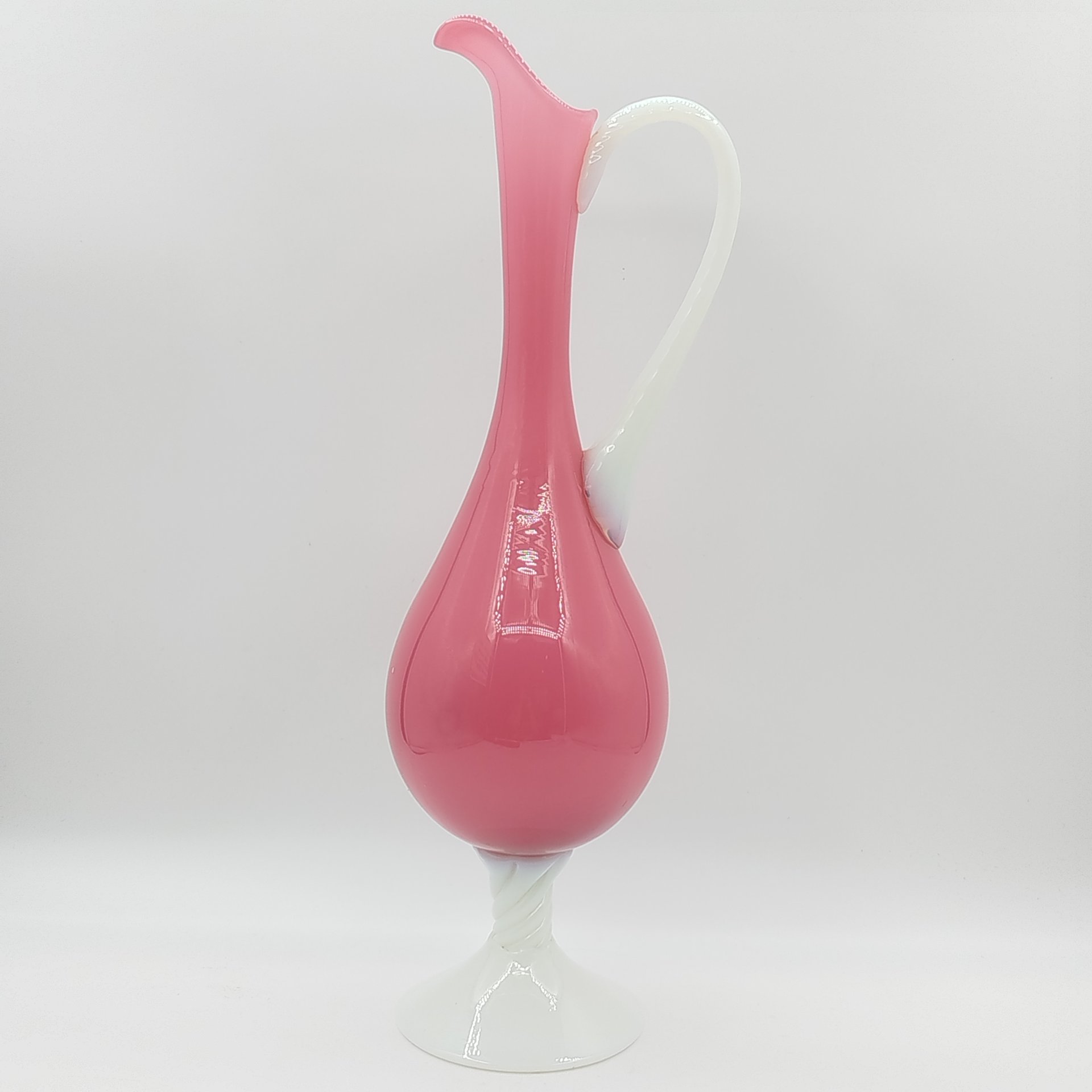 Высокая интерьерная ваза (кувшин) нежного розового оттенка, Empoli Art Glass Opaline
