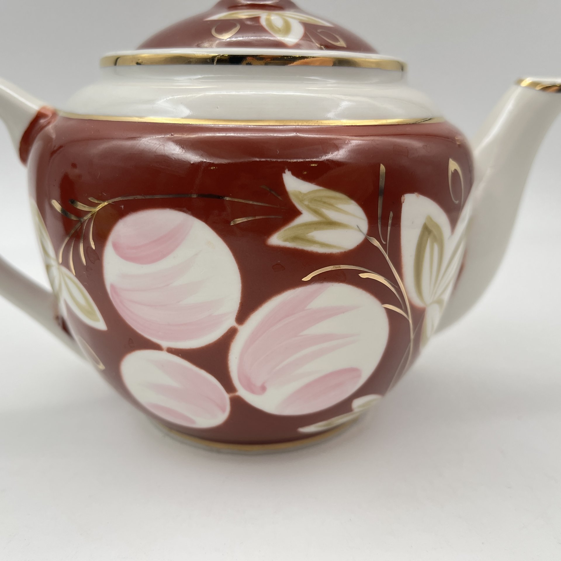 Чайник заварочный из сервиза "Слива", автор А.А.Чекулина