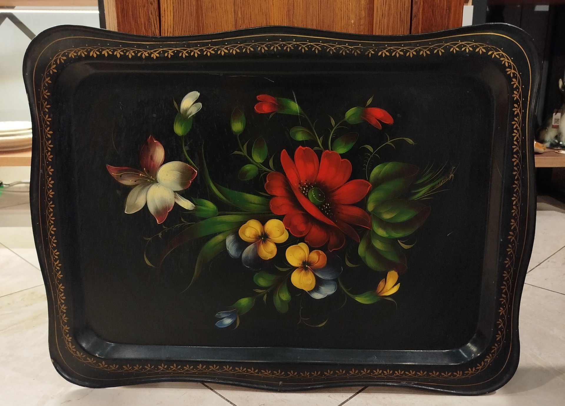 Поднос прямоугольной формы с цветочным декором, металл, роспись, Жостовская фабрика декоративной росписи, СССР, 1970-1990 гг.