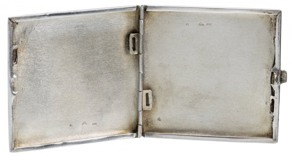 Портсигар с геометрическим декором, серебро 900 пр., Чехословакия, 1929-1942 гг.