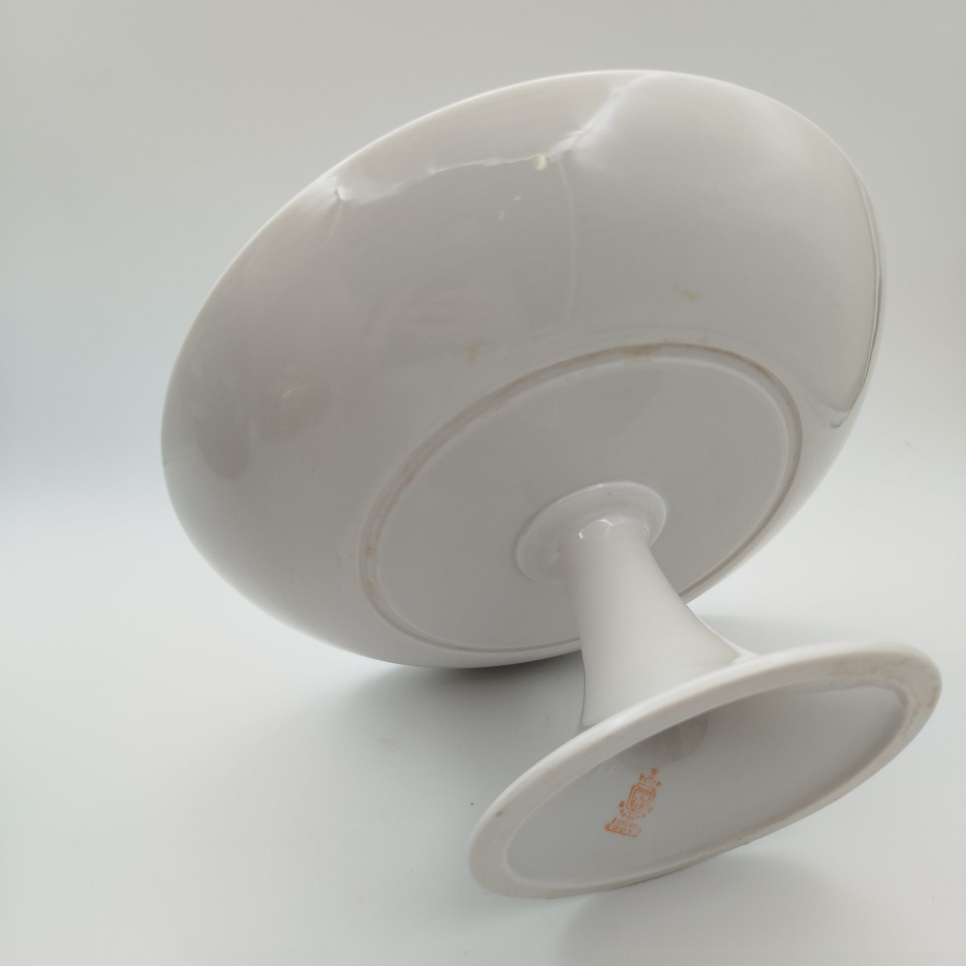 Фруктовница "Сирень" на ножке, фарфор, деколь, Дулевский фарфоровый завод (Дулёво), СССР, 1936-1945 гг.