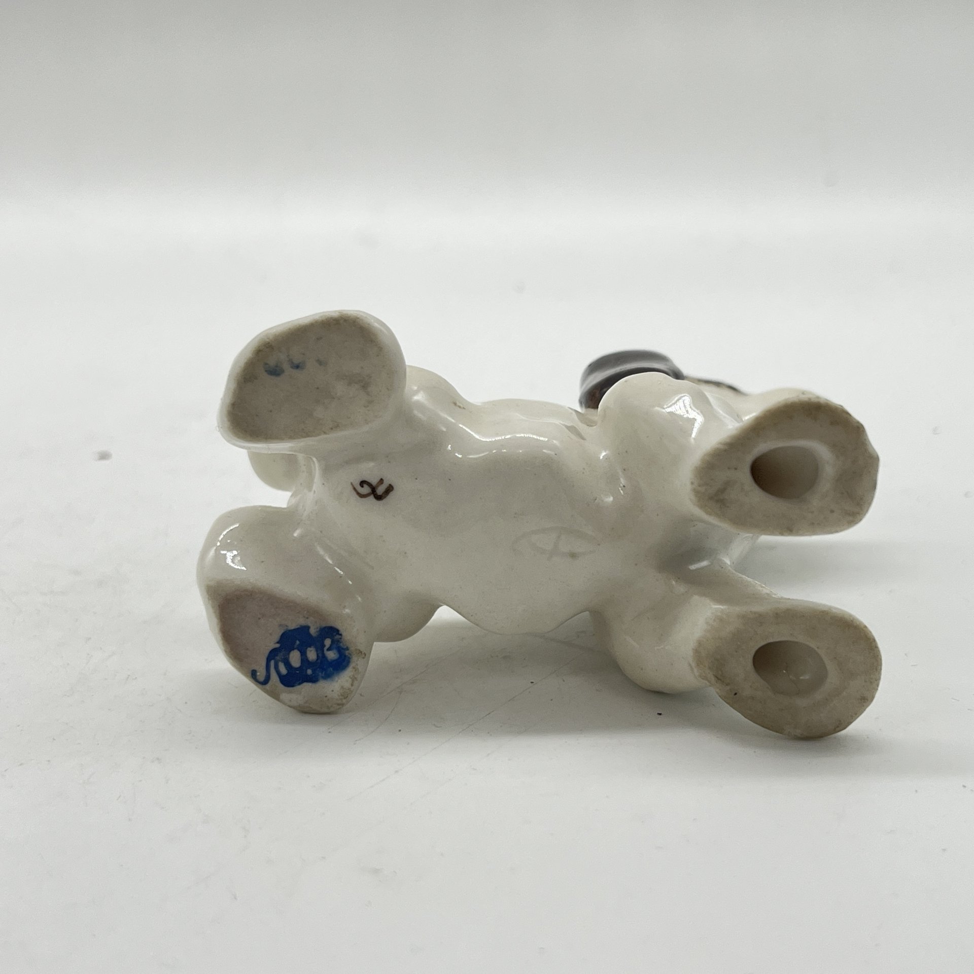 Статуэтка "Щенок спаниеля", фарфор, роспись, Ленинградский фарфоровый завод (ЛФЗ), СССР, 1960-1990 гг.