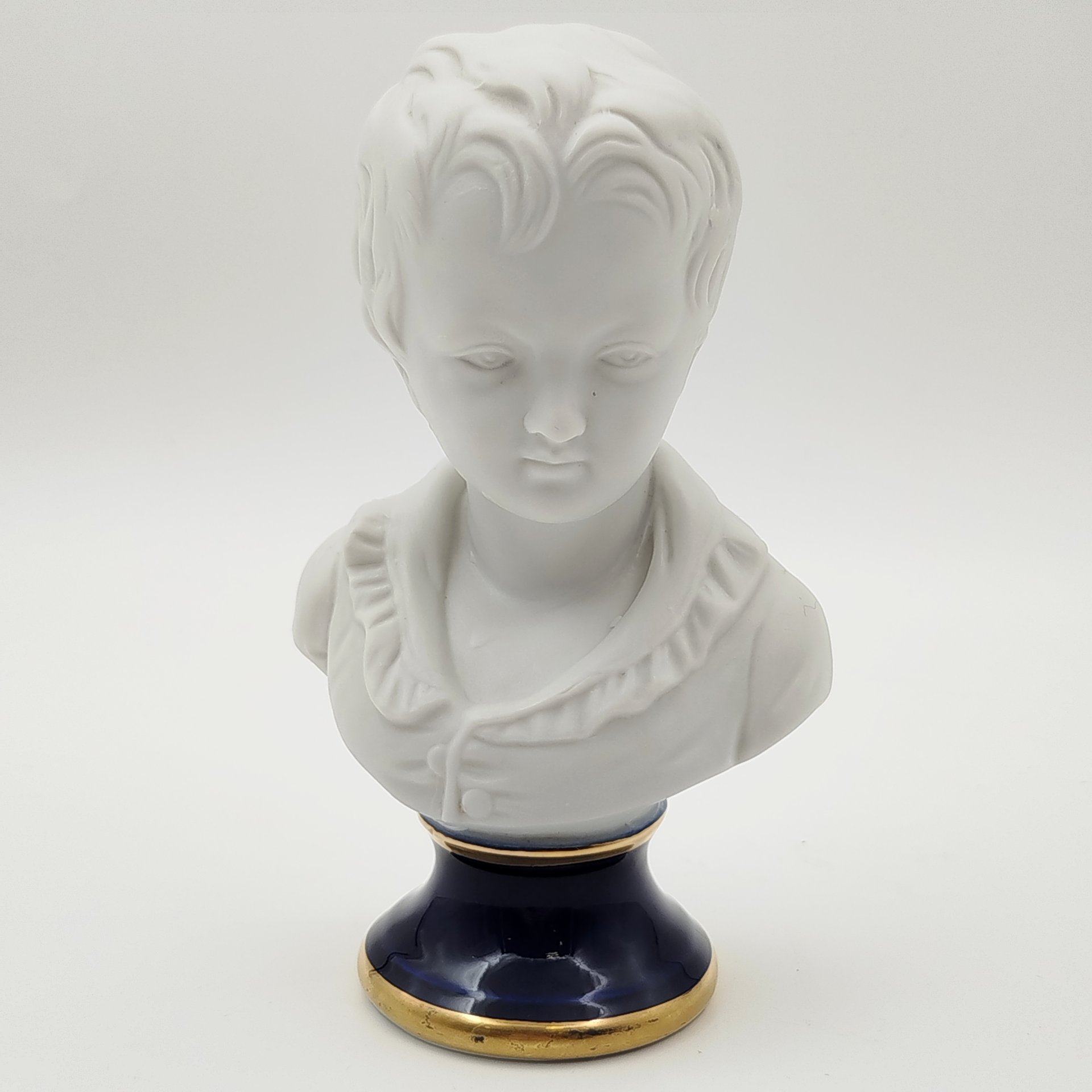 Бюст "Александр Броньяр" ("Мальчик") по мотивам одноименного произведения Жана Антуана Гудона