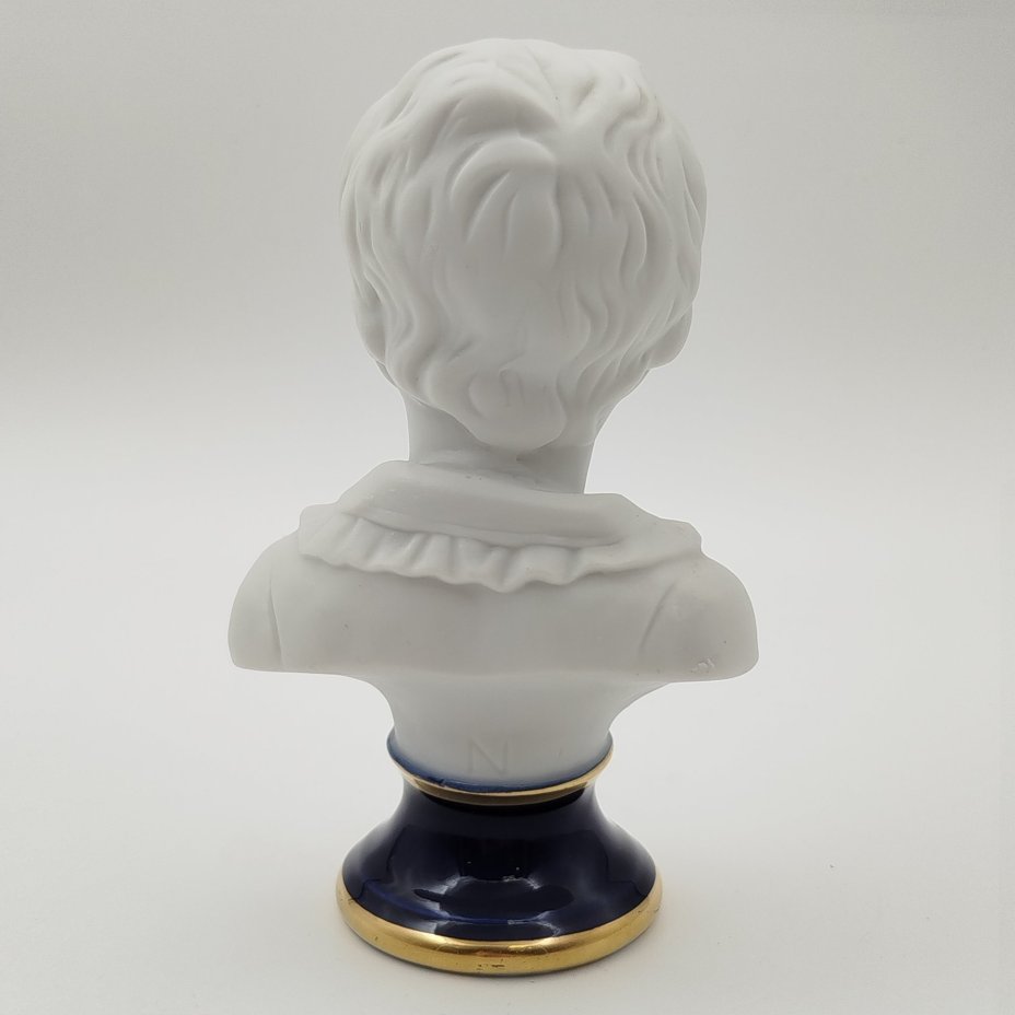 Бюст "Александр Броньяр" ("Мальчик") по мотивам одноименного произведения Жана Антуана Гудона