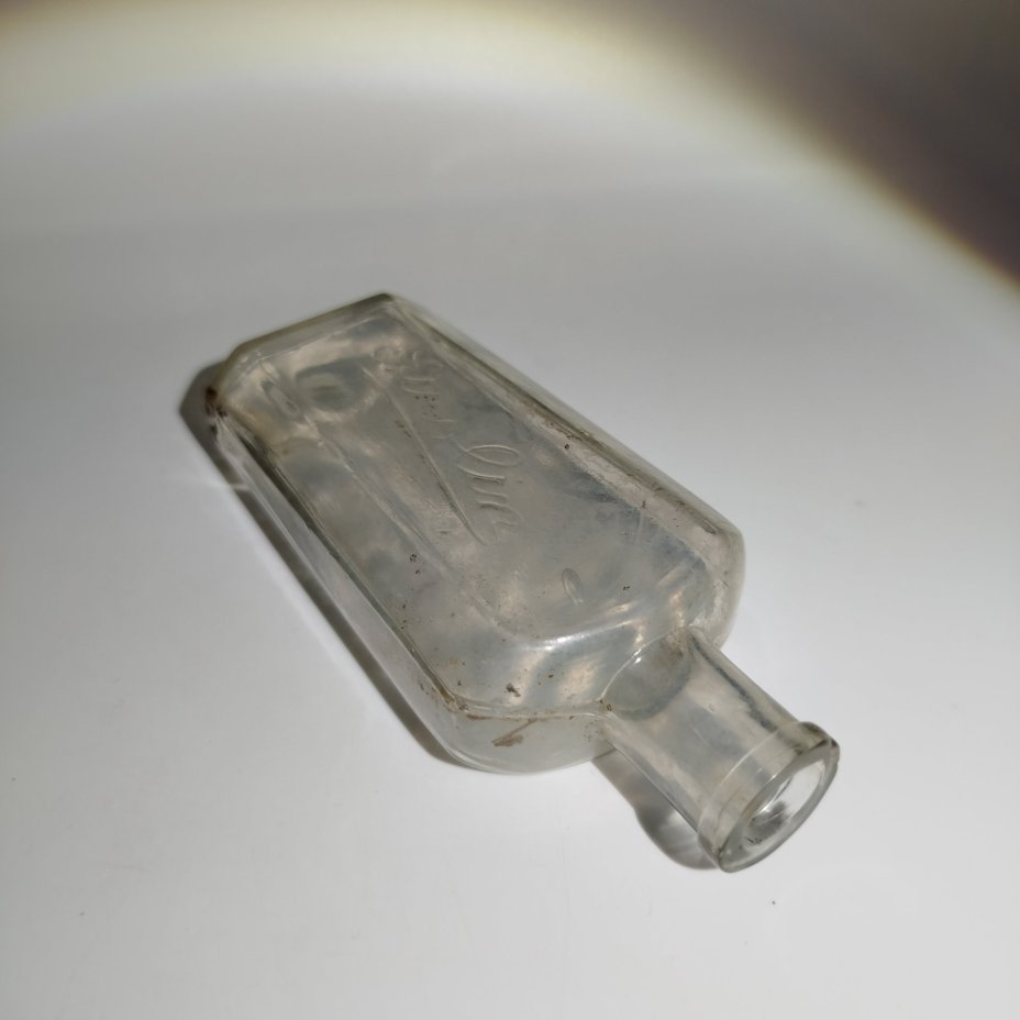 Флакон из-под средства "Jirolin" ("Жиролин"), стекло, Западная Европа, 1900-1940 гг.