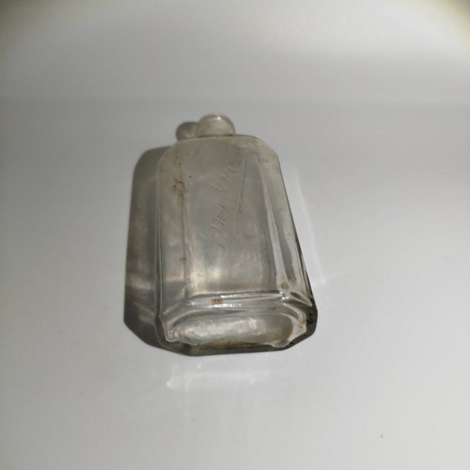 Флакон из-под средства "Jirolin" ("Жиролин"), стекло, Западная Европа, 1900-1940 гг.