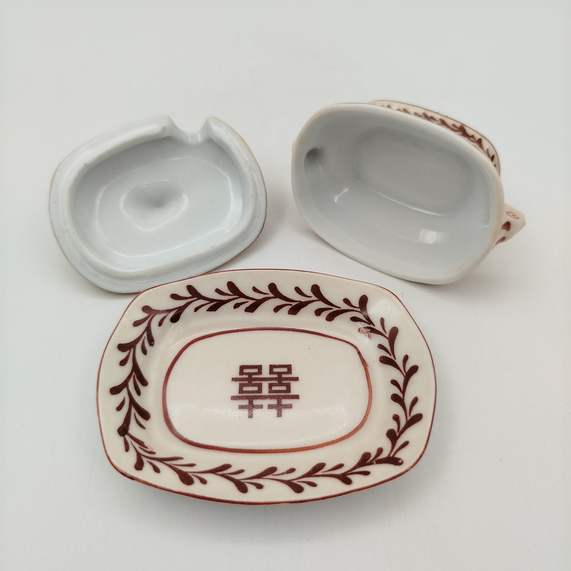 Солонка в виде супницы (миниатюрная) с геометрическим декором,   "Porcelain Art" (PA), фарфор, крытье, Европа, 1970-2000 гг.