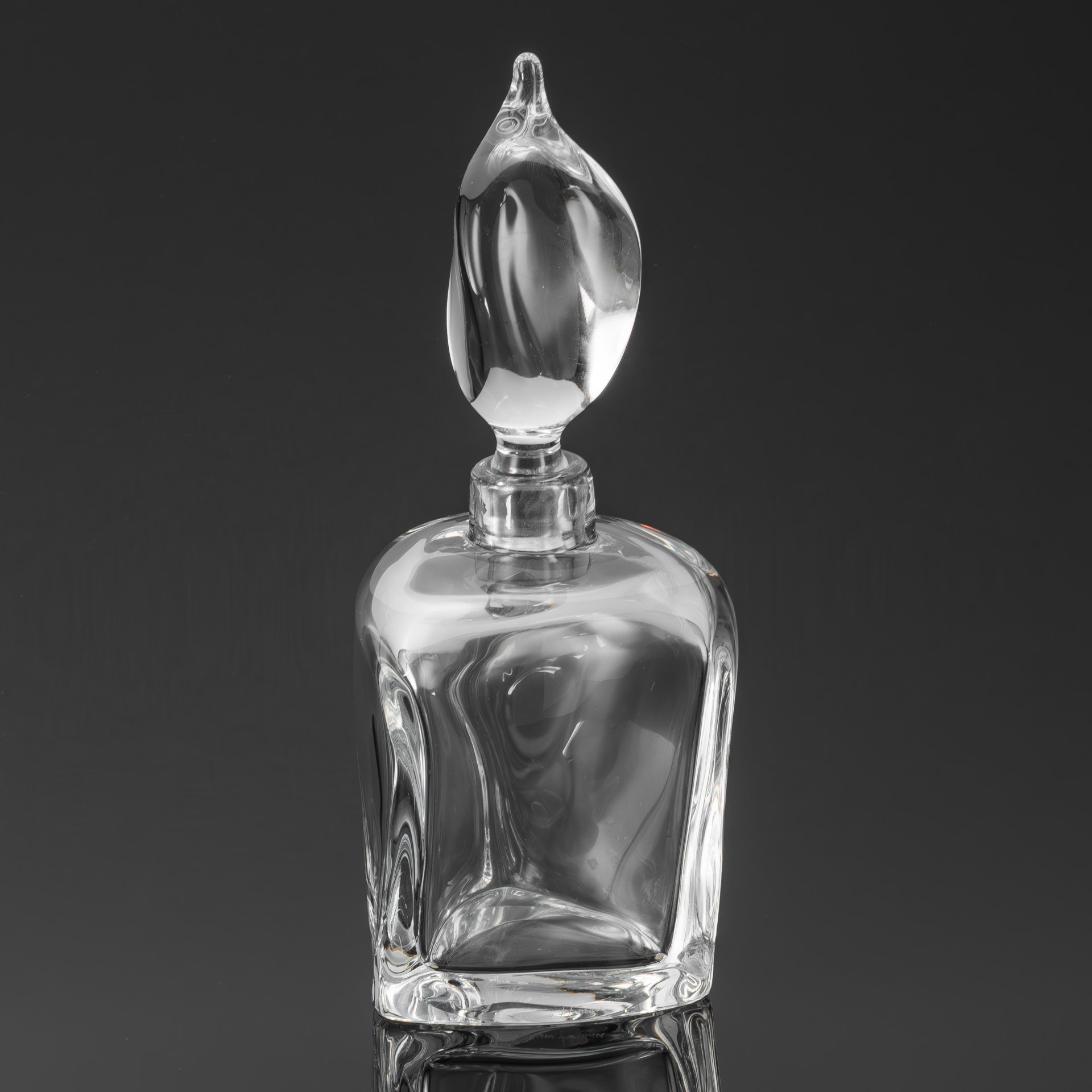 Графин для виски необычной формы, хрусталь, Daum, Франция, 1960-1970 гг.