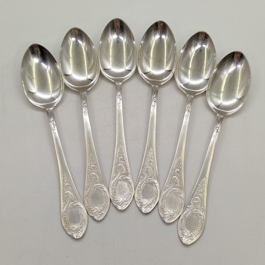 Набор из шести столовых ложек с растительным декором, мНЦ (медь-никель-цинк), Киевский завод столовых приборов и посуды им. Дзержинского (ЗiД, ЗиД), СССР, 1960-1980 гг.