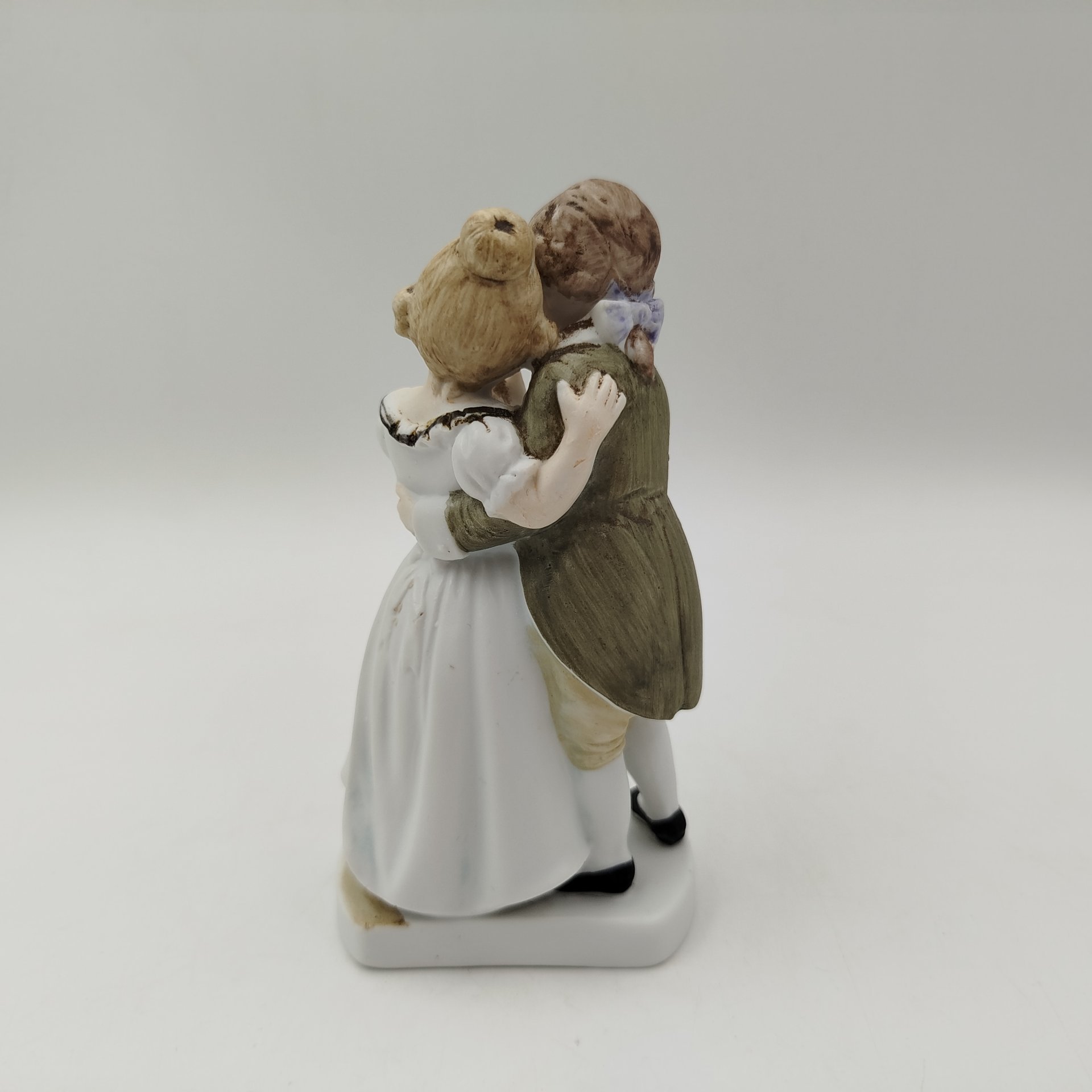 Статуэтка "Первая любовь", фарфор, роспись, Европа, 1980-2000 гг.