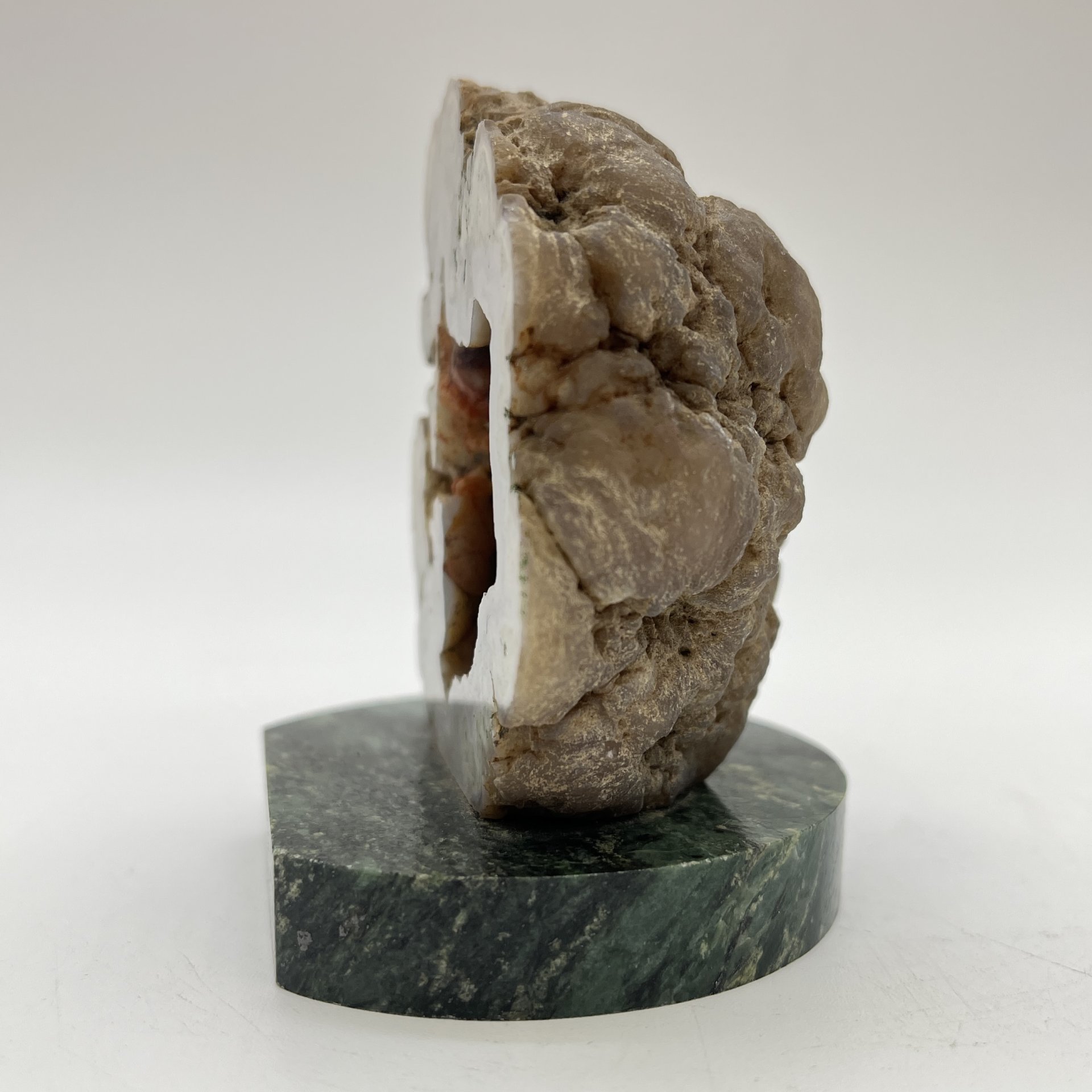 Статуэтка "Жеода халцедона", натуральный камень, СССР, 1970-1990 гг.