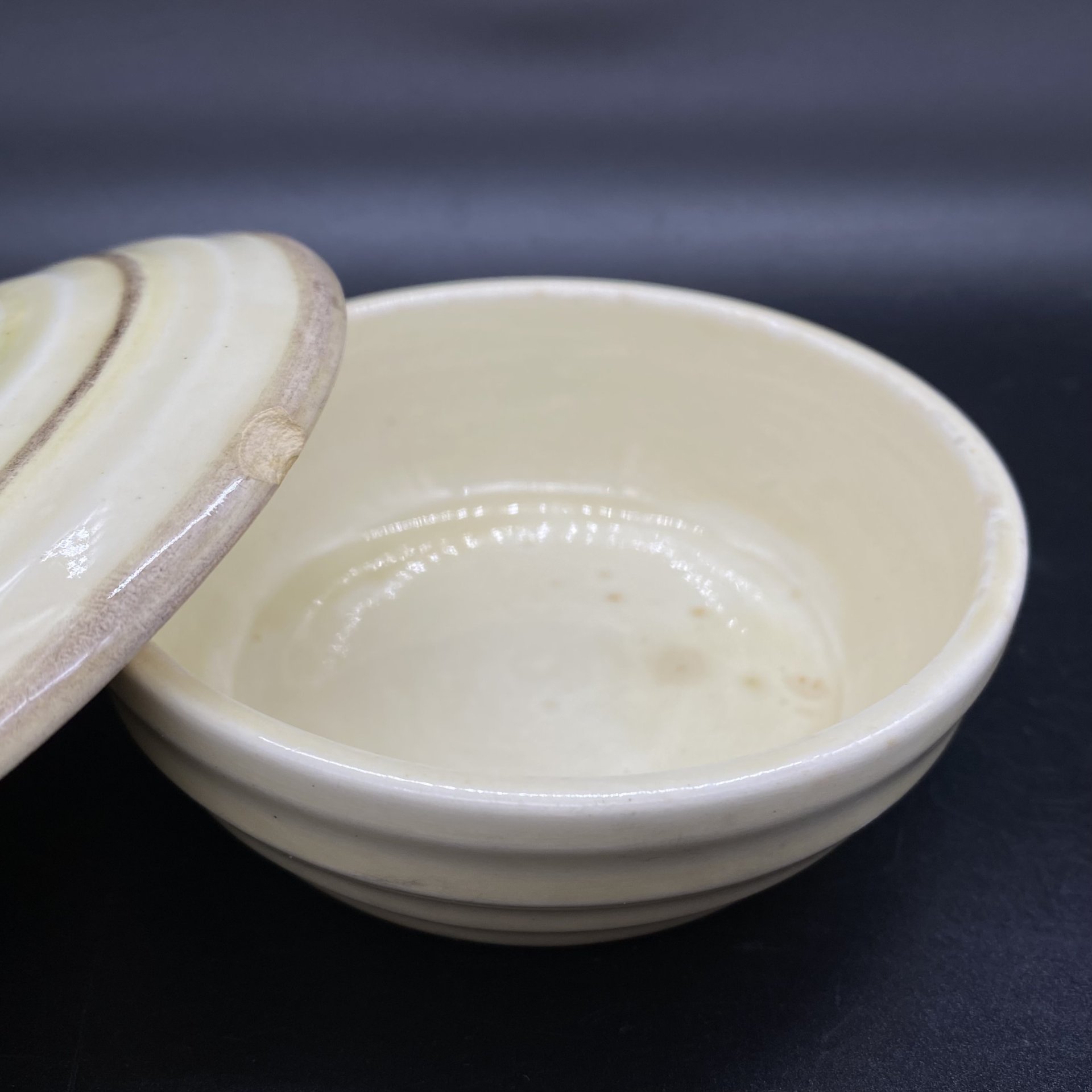 Шкатулка с рыбкой, Конаковский фаянсовый завод им. М.И. Калинина (ЗиК Конаково)
