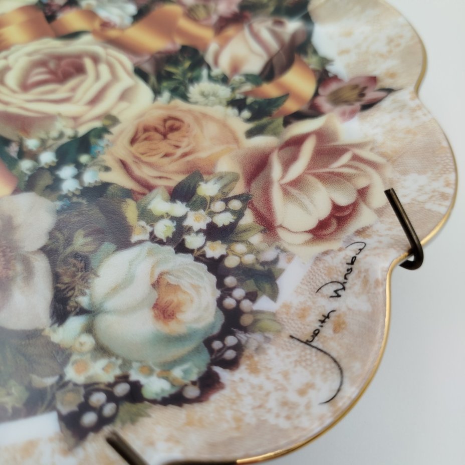 Настенная декоративная тарелка "Bountiful Bouquet"с подвесным механизмом, Royal Doulton