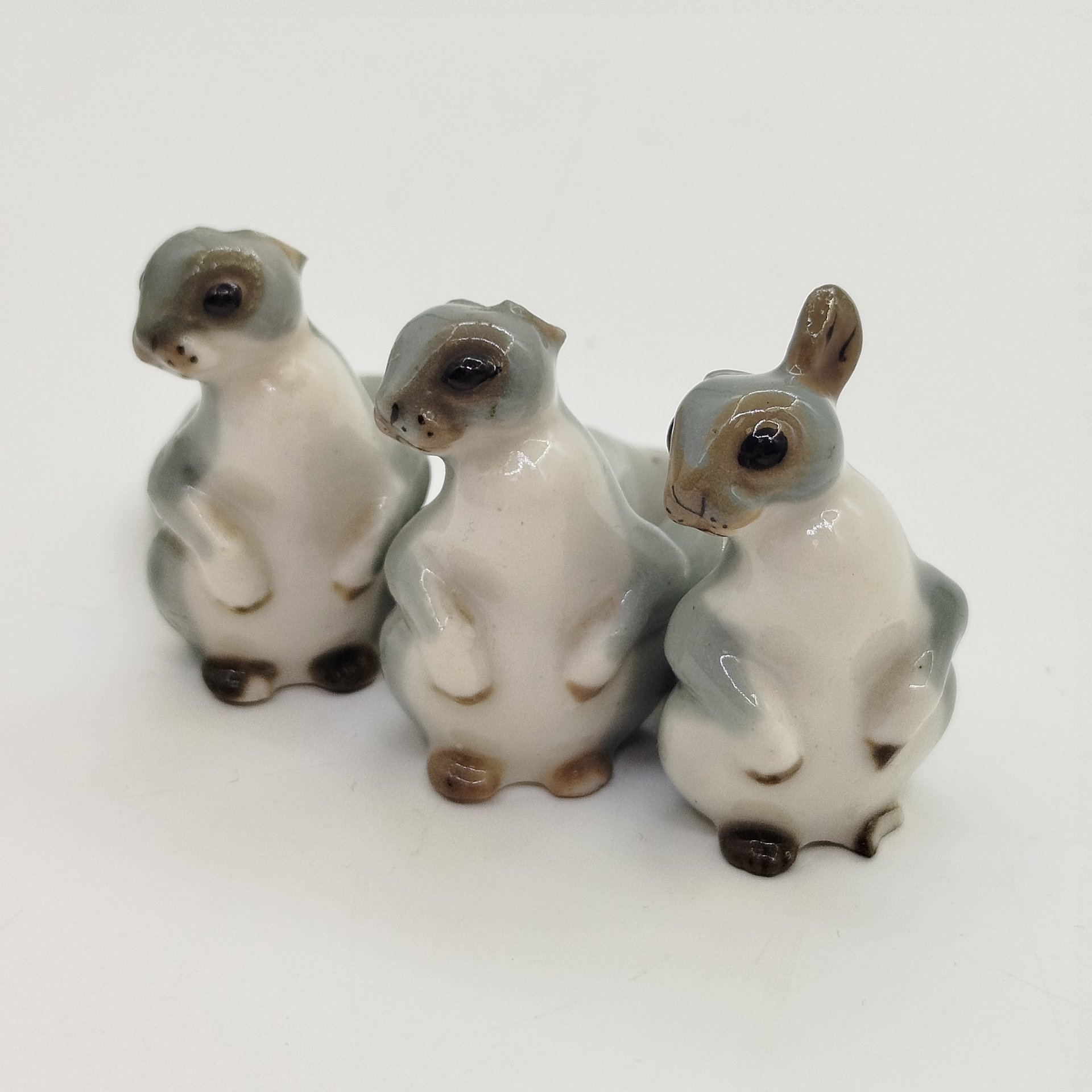 Набор из 3-х статуэток "Белочка" (под реставрацию), скульптор Н.Е. Муратов, фарфор, роспись, Ленинградский фарфоровый завод (ЛФЗ), СССР, 1950-1980 гг.