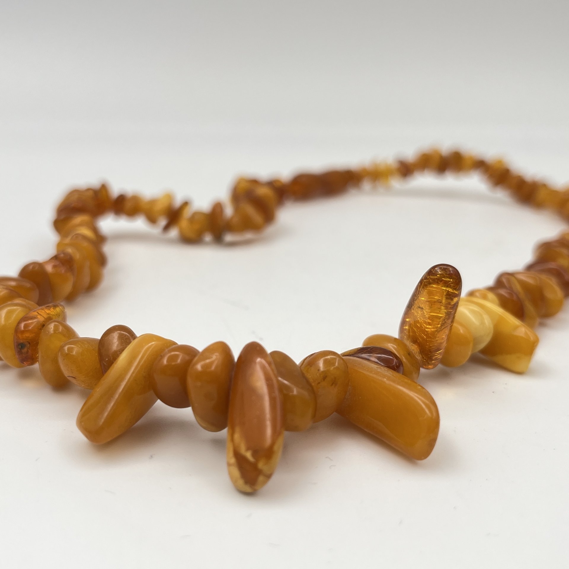 Бусы винтажные с бусинами различных форм и размеров, янтарь, СССР, 1970-1990 гг.